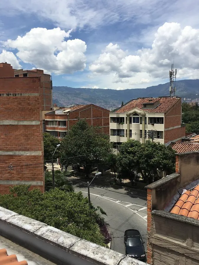 Apartaestudio La Floresta Aparthotel Medellín